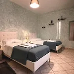 La Rosa Di Maggio Apartmán *