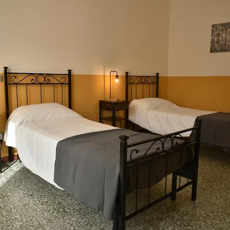 Apartment La Rosa Di Maggio La Morra