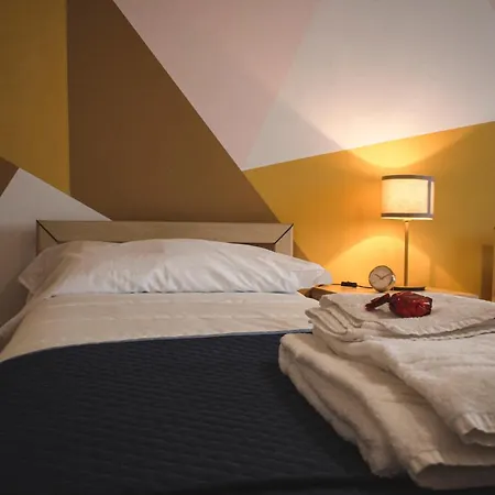 La Rosa Di Maggio La Morra