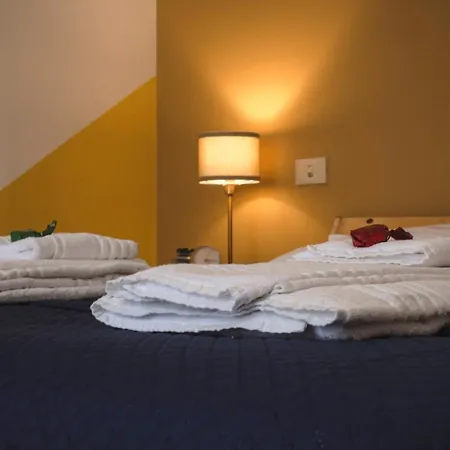 Apartment La Rosa Di Maggio La Morra