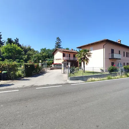 La Rosa Di Maggio La Morra