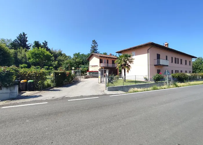 La Rosa Di Maggio La Morra